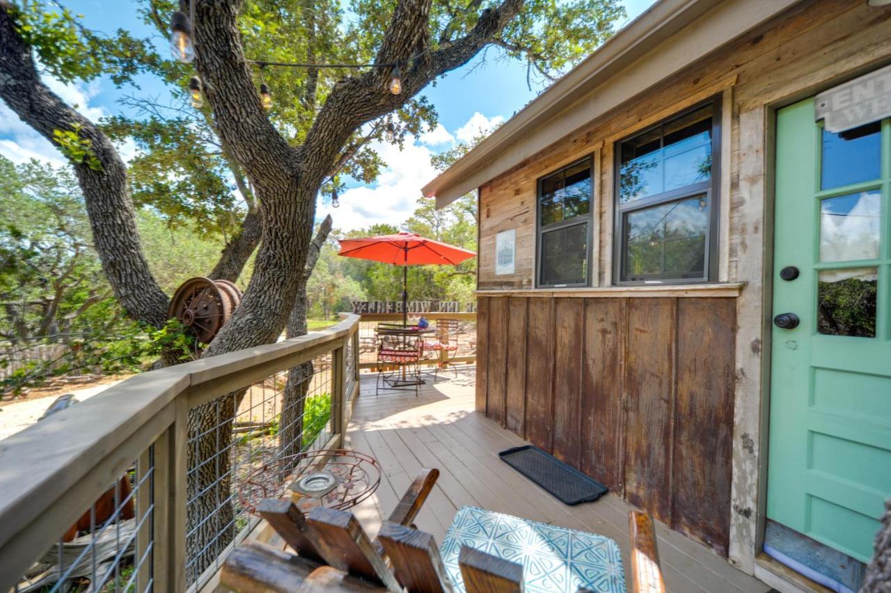 Snuggle Inn Wimberley Cabin With Fire Pit And Deck Bagian luar foto